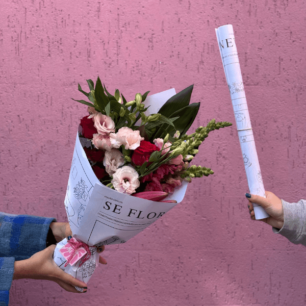 BUQUE M + JORNAL PARA COLORIR