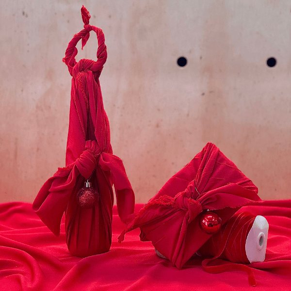 KIT VINHO + TRIO DE CHOCOLATES FESTIVO